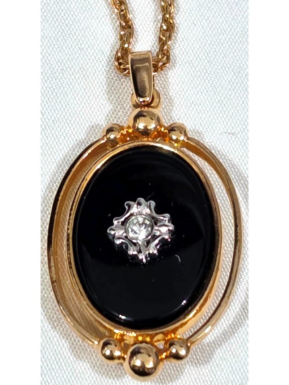 Avon VICTORIAN style REVERSIBLE PENDANT NECKLACE black onyx gold-tone 20" chain - Picture 12 of 16
